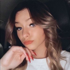 Meet your Posher, Zoe